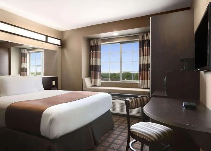 Microtel Inn & Suites By Wyndham Kenedy Karnes City