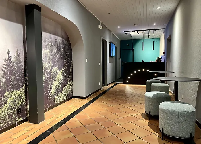 Hotel Merkur - West Station