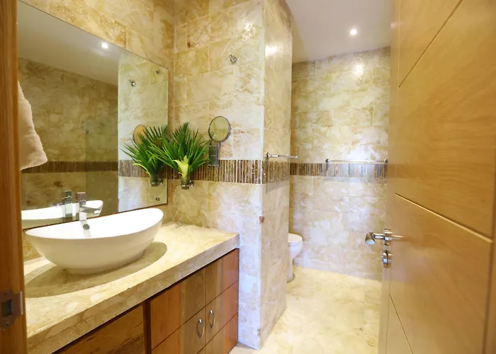 Sybaris Suites & Residences
