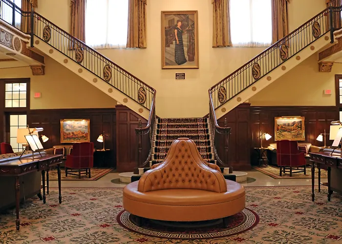Hotel Settles