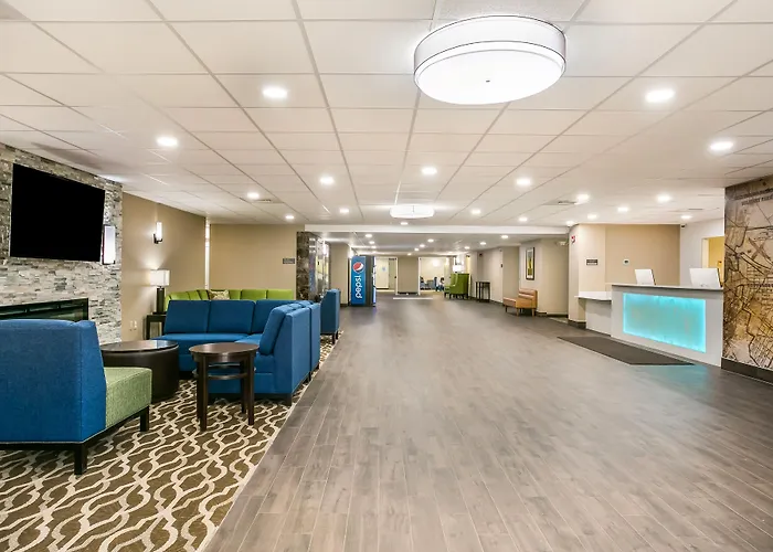 Aspire Hotel And Suites