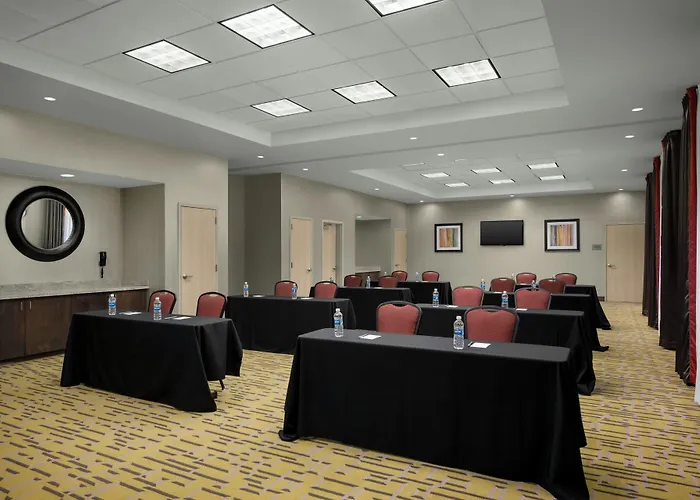 Fairfield Inn & Suites By Marriott Moscow