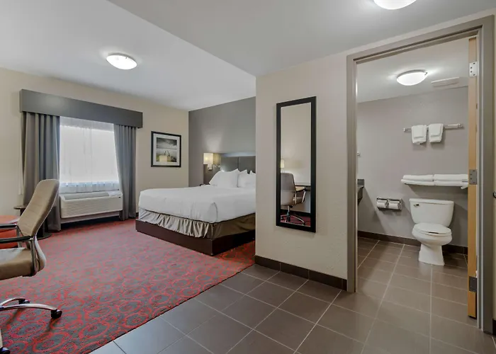Best Western Plus Eastgate Inn&Suites