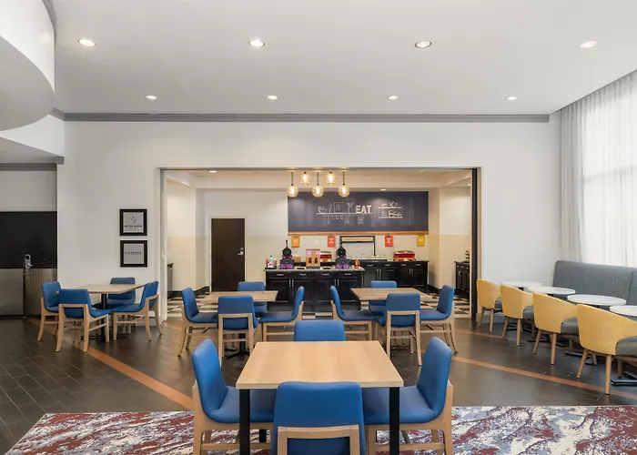 Hampton Inn & Suites Baton Rouge Downtown