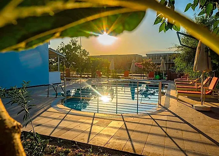 Prenses Sealine Beach Hotel