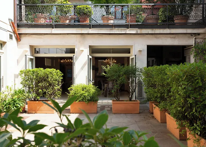 La Castellana Loft Hotel