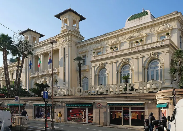 Hotel sulla spiaggia a Sanremo