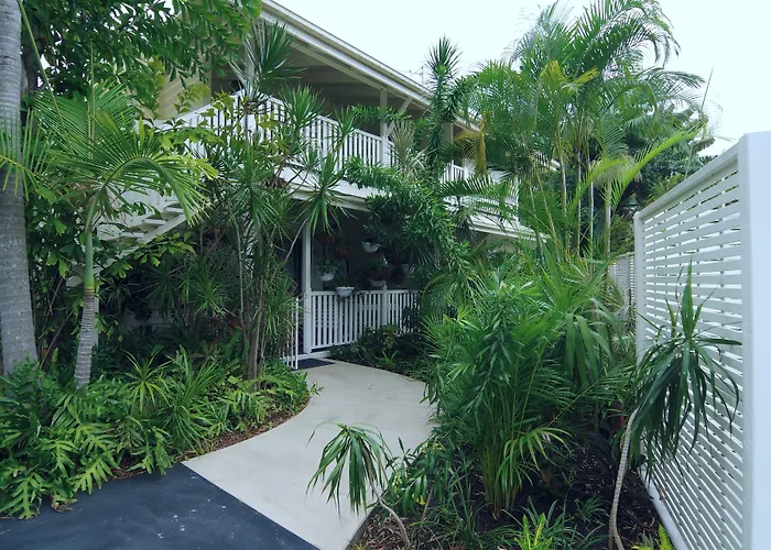 Tin Can Bay Hotels