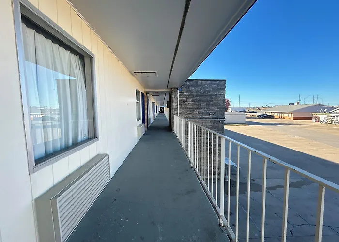 Knights Inn & Suites Emporia