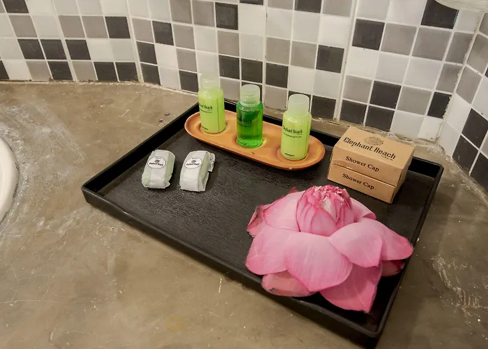 Hotel Elephant Reach