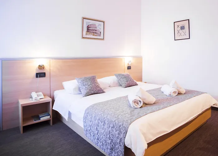 Hotel More