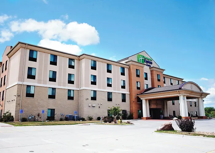 Holiday Inn Express And Suites Urbandale Des Moines By Ihg
