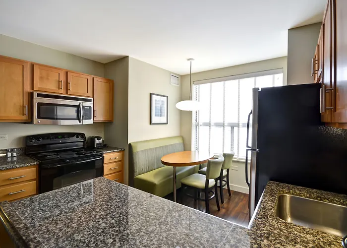 Hyatt House Naperville/Warrenville