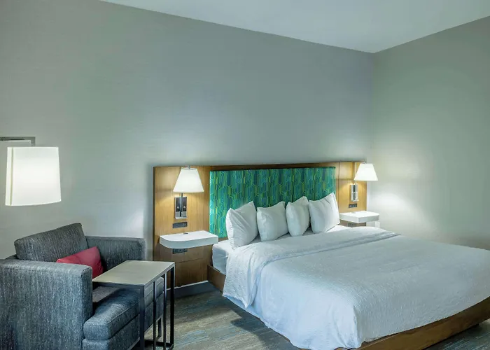 Hampton Inn & Suites Cleburne