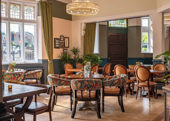 Toll House Inn