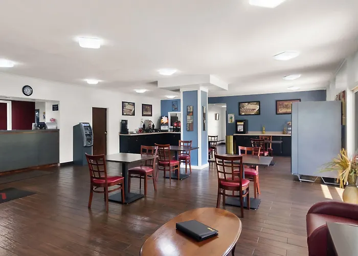 Red Roof Inn Kingsland