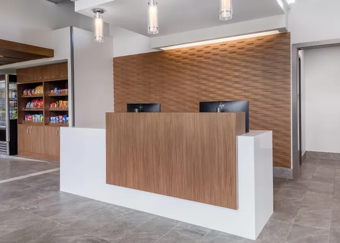 Wingate By Wyndham Geneva At Spire Academy