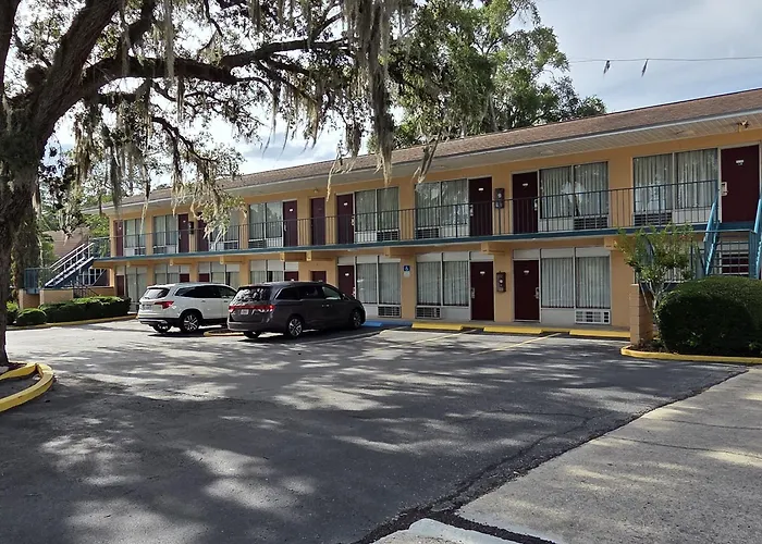 Travelers Inn Gainesville