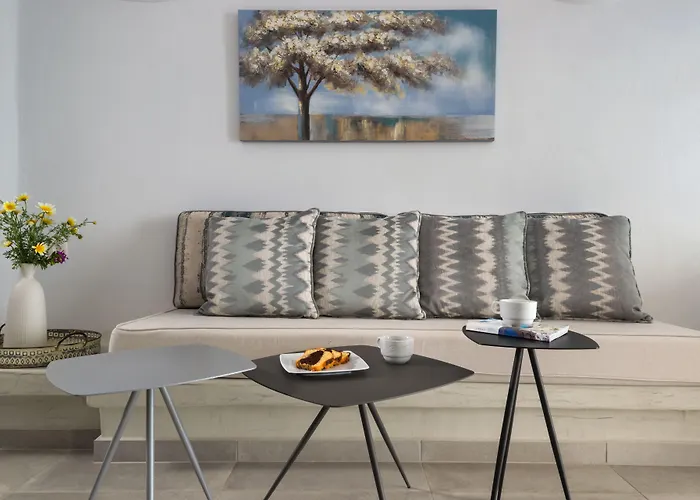 Adamant Suites (Adults Only)