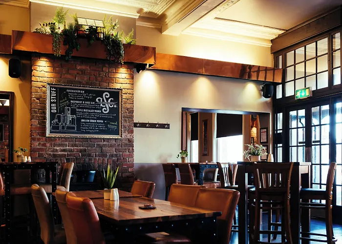 The Duke Of Edinburgh Hotel & Bar