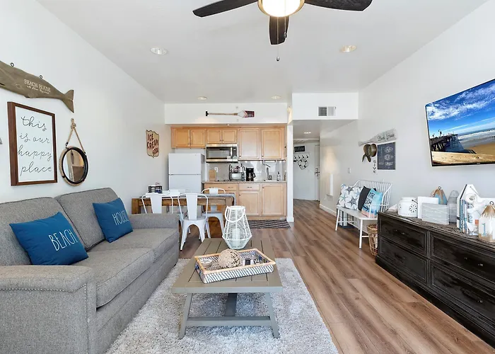 Beach House Inn&Suites