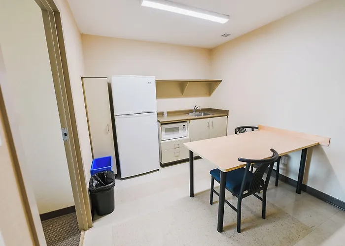 Residence & Conference Centre - Kamloops