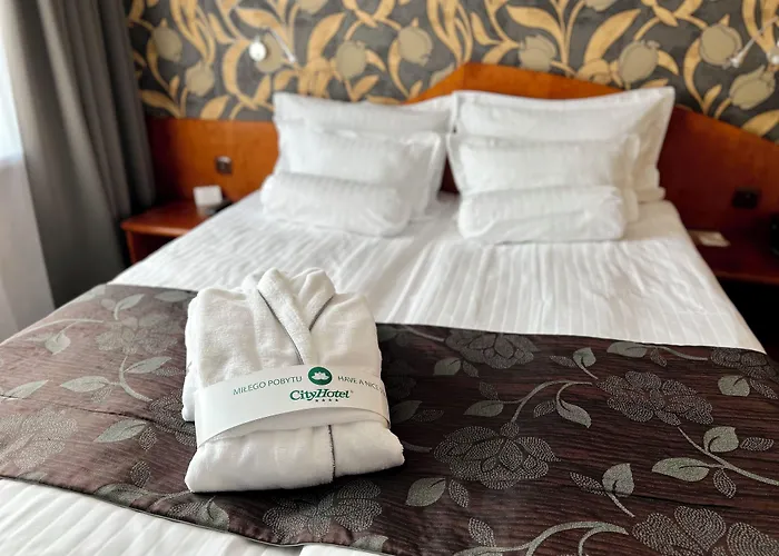City Hotel