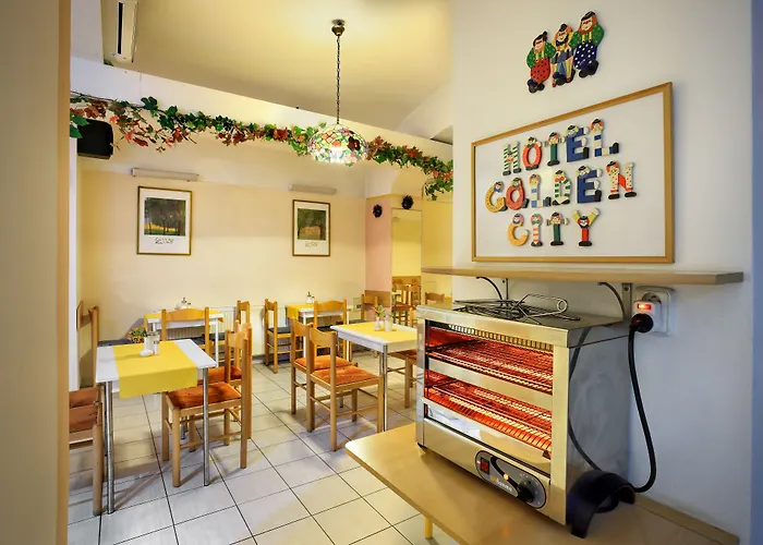 Hotel Golden City Garni