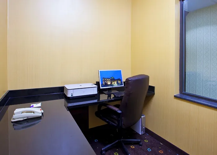 Holiday Inn Express & Suites Van Wert By Ihg