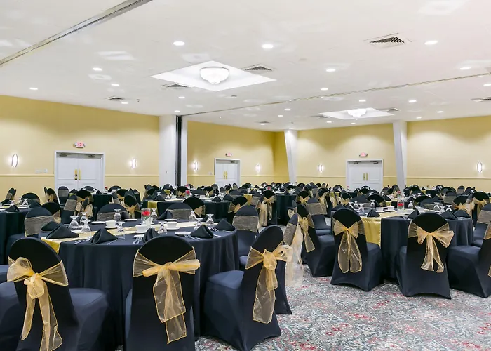 Eisenhower Hotel And Conference Center