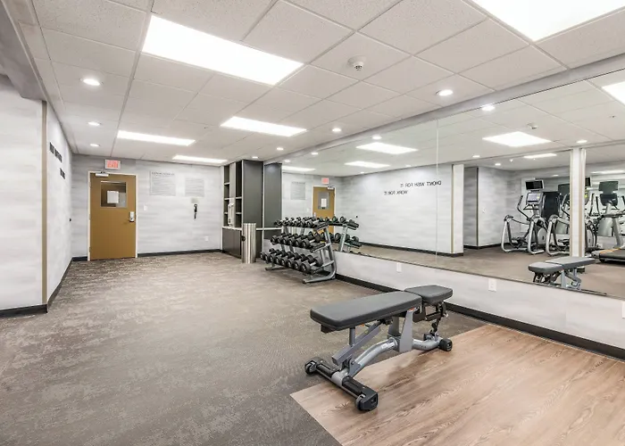 Fairfield By Marriott Inn & Suites Greensboro Coliseum Area