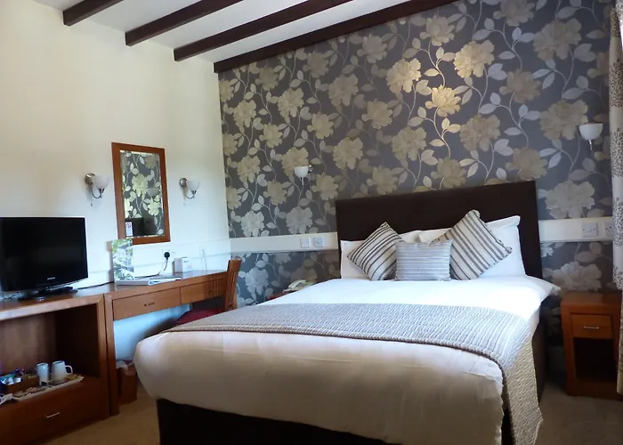 Farnham House Hotel
