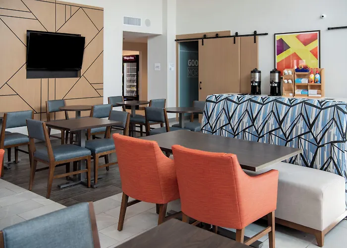 Holiday Inn Express Hotel & Suites Chaffee - Jacksonville West By Ihg