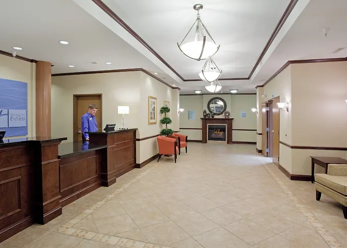 Holiday Inn Express & Suites Buffalo By Ihg