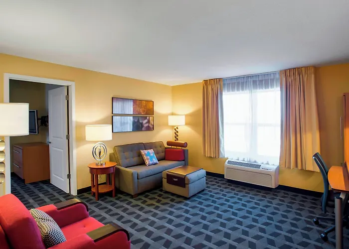 Towneplace Suites By Marriott Kansas City Overland Park
