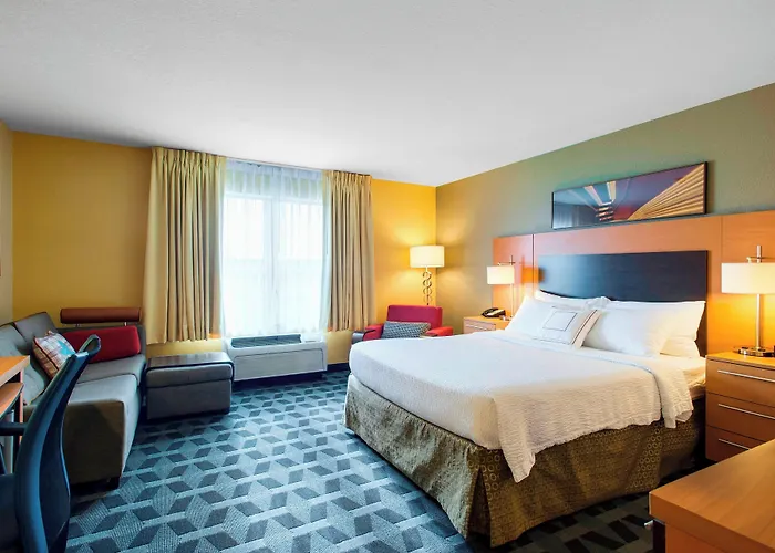 Towneplace Suites By Marriott Kansas City Overland Park
