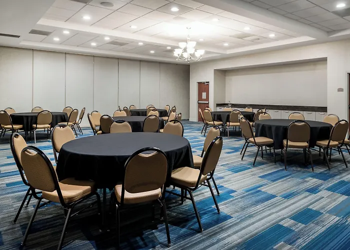 Holiday Inn Express Ontario By Ihg