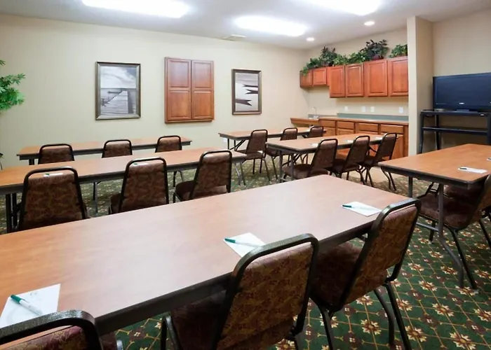 Grandstay Hotel & Suites Downtown Sheboygan