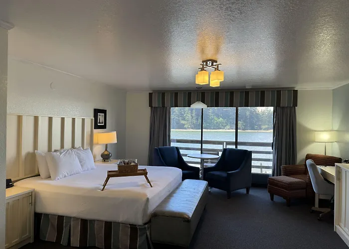 River House Inn, A Baymont By Wyndham