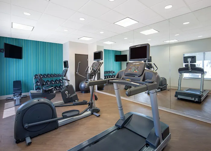 Holiday Inn Express Surprise By Ihg