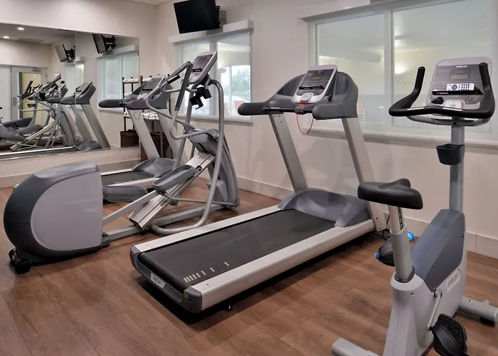 Holiday Inn Express Hotel & Suites Cincinnati - Mason By Ihg
