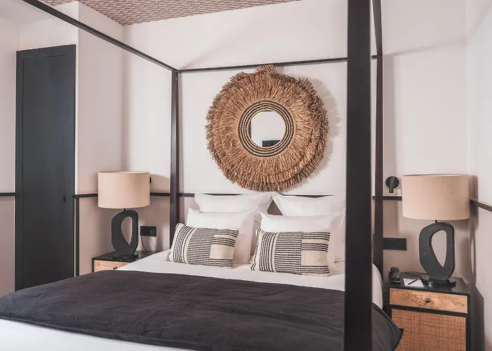 Maisons du Monde Hôtel&Suites - La Rochelle Vieux Port