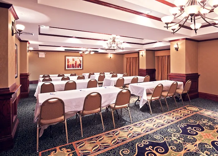 Holiday Inn Express Hotel & Suites Shawnee I-40 By Ihg