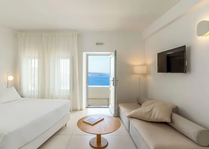 Lilium Hotel Santorini