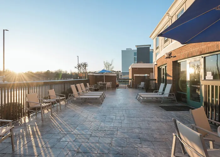 Holiday Inn Express & Suites Florence I-95 & I-20 Civic Ctr By Ihg