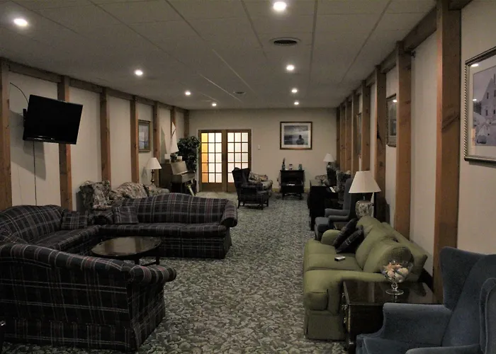 Boothbay Harbor Inn