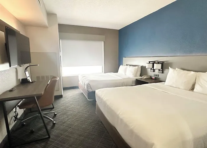 Comfort Inn & Suites Calhoun South
