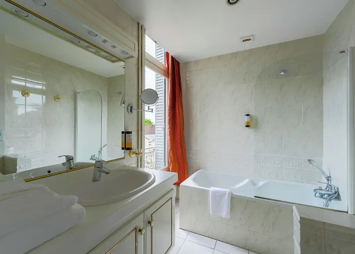 Logis Hotel Les Marechaux