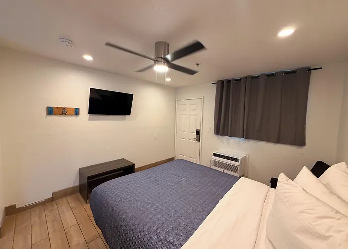 Surfside Stay