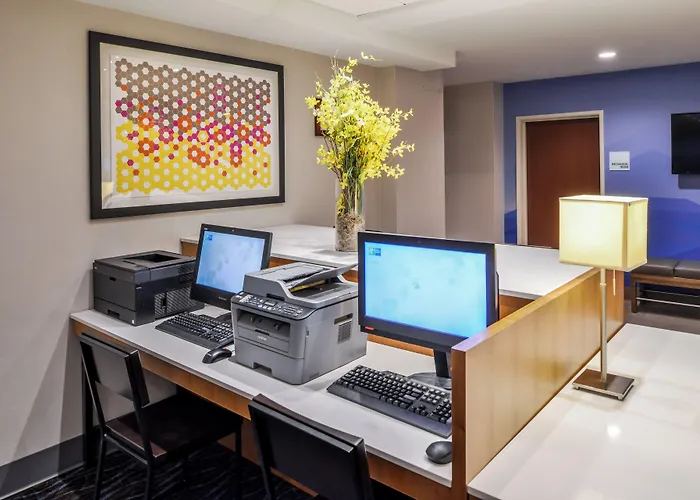 Holiday Inn Express Hotel & Suites Clifton Park By Ihg